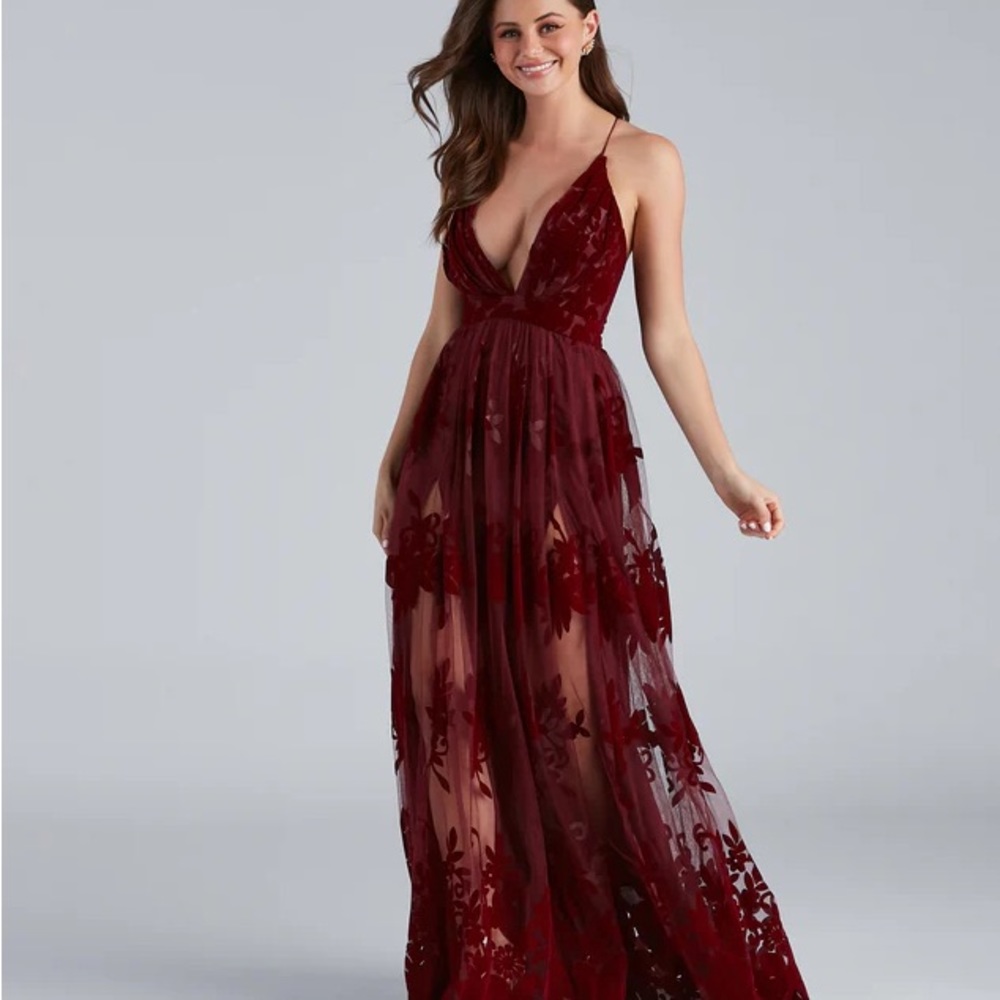 Wine Windsor dress bought but ended up not using because i used a diff color